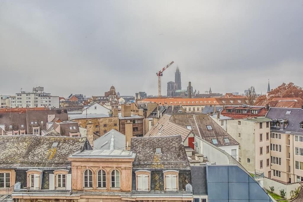 Panorama Cathedrale - Appt Lumineux Avec Parking Prive Apartment Strasbourg Exterior photo