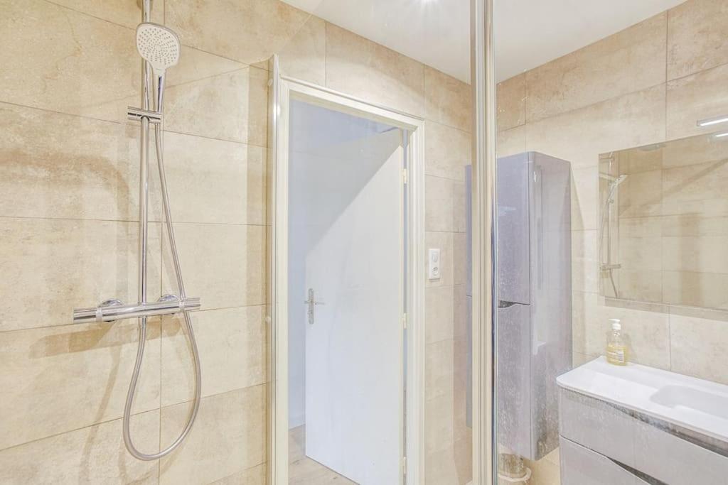 Panorama Cathedrale - Appt Lumineux Avec Parking Prive Apartment Strasbourg Exterior photo